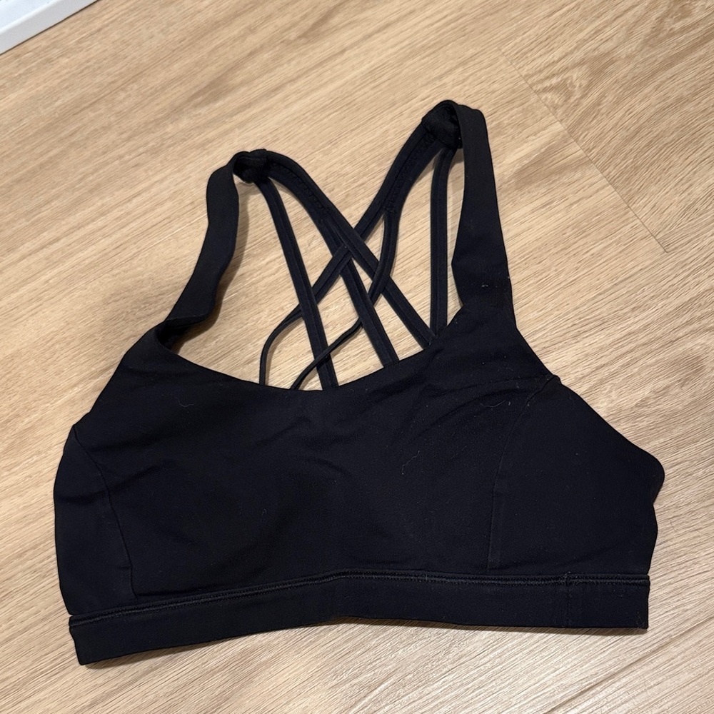 Lululemon Free to Be Bra